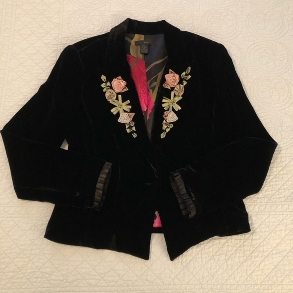 Black velvet silk blend blazer. Women’s size 10.